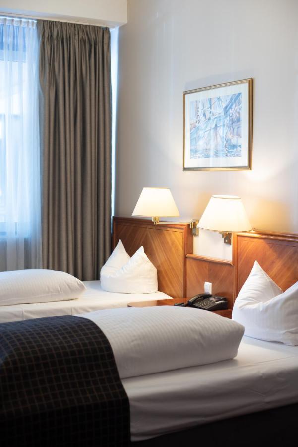 Ross Hotel Щутгарт Екстериор снимка