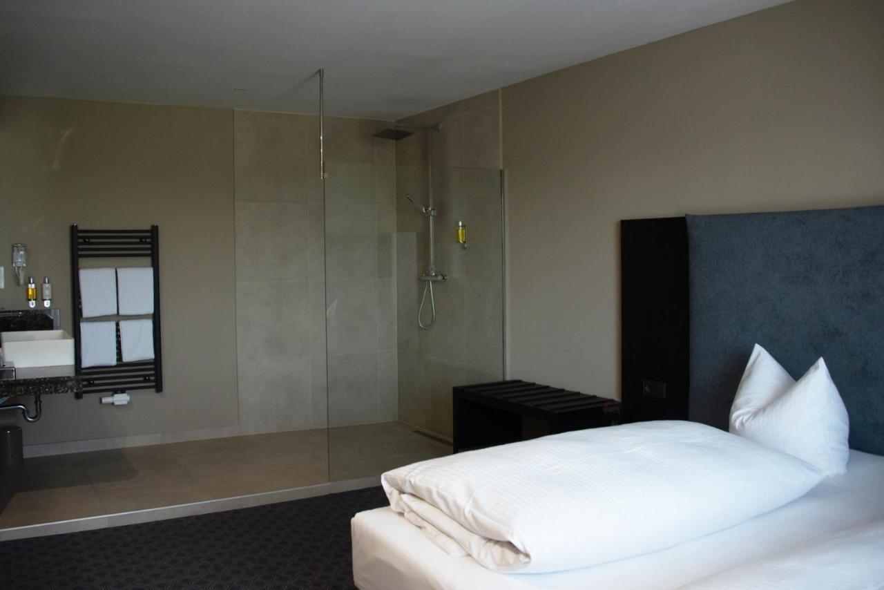 Ross Hotel Щутгарт Екстериор снимка