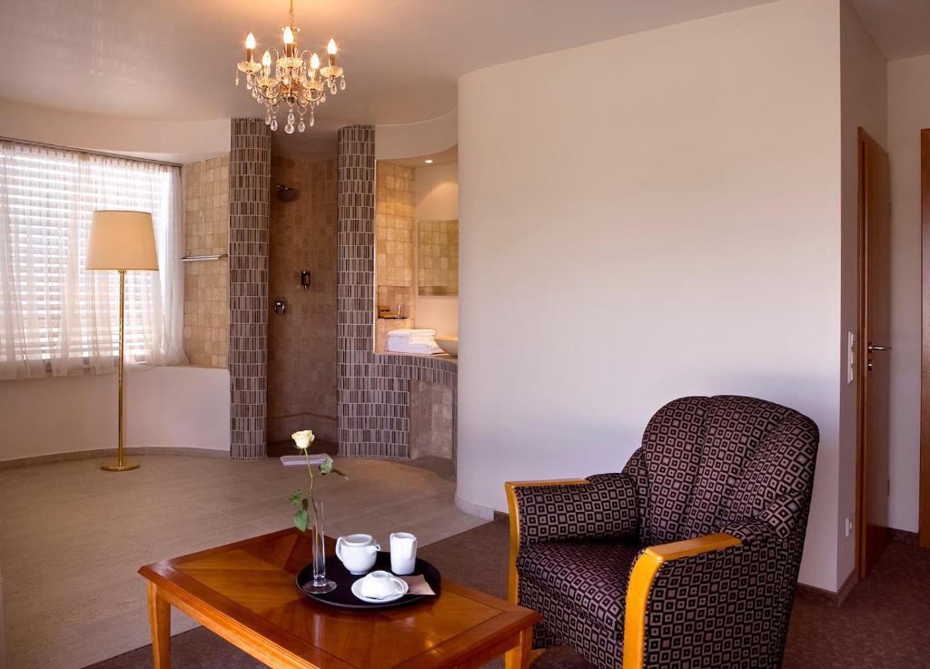 Ross Hotel Щутгарт Екстериор снимка