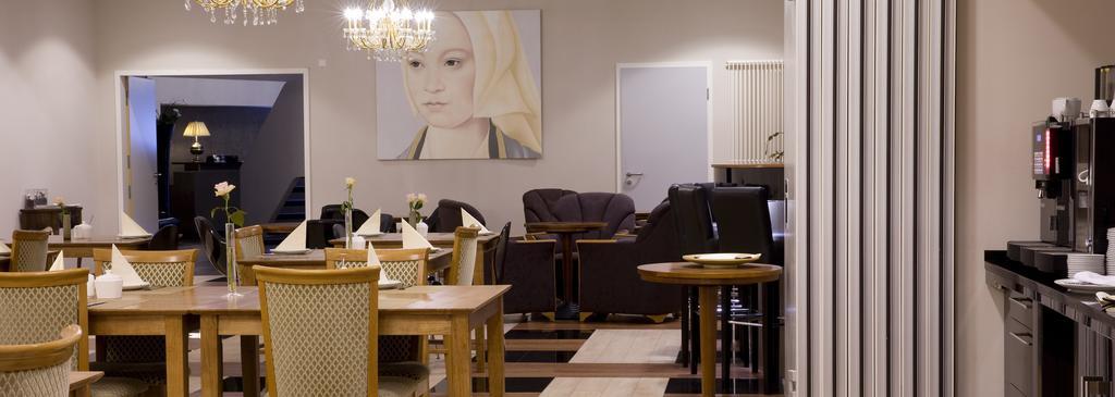 Ross Hotel Щутгарт Екстериор снимка