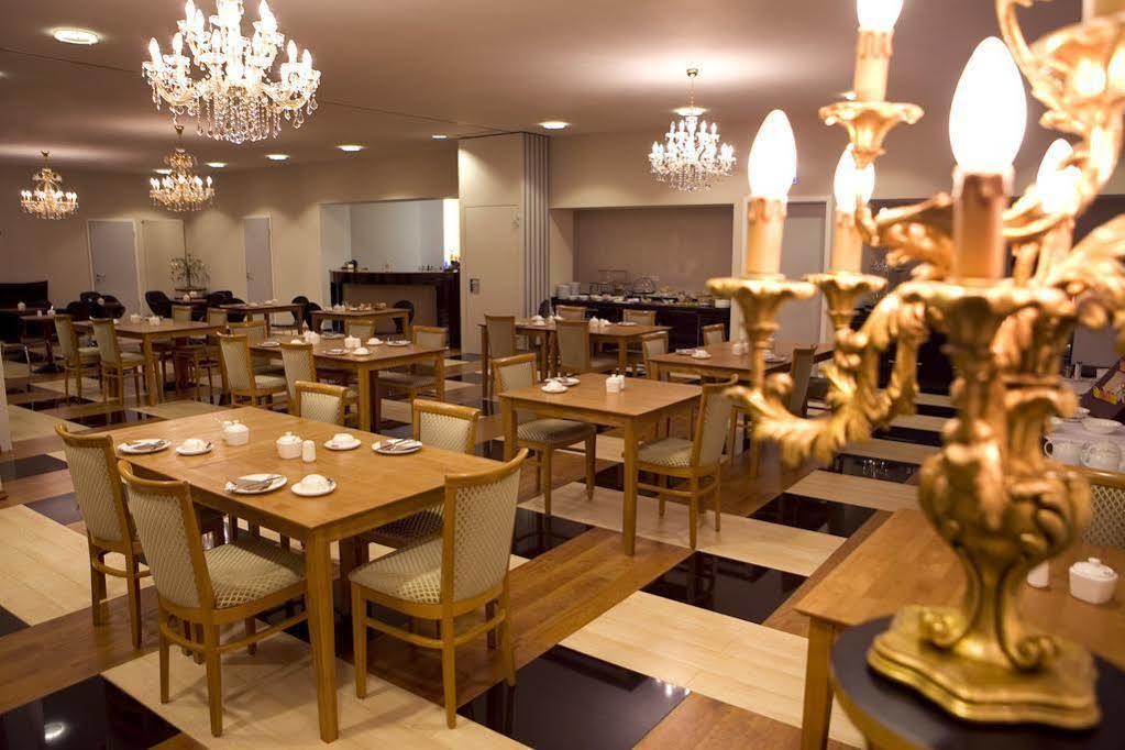 Ross Hotel Щутгарт Екстериор снимка