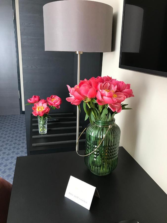 Ross Hotel Щутгарт Екстериор снимка